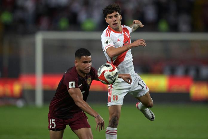 Venezuela denuncia secuestro en Perú del avión de su selección de fútbol Venezuela denuncia secuestro en Perú del avión de su selección de fútbol