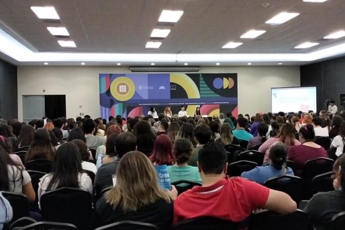 Charlan sobre BookTok, la comunidad amante de los libros en Tik Tok dentro de FIL Jóven Charlan sobre BookTok, la comunidad amante de los libros en Tik Tok dentro de FIL Jóven