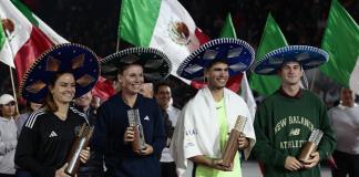 Carlos Alcaraz se luce ante Tommy Paul en partido de exhibición en México