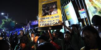 A diez años de la muerte de Mandela, Sudáfrica debate y busca superar su legado