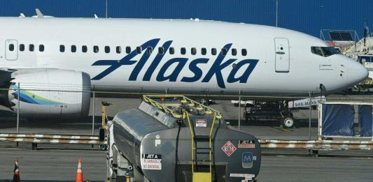 Jefe de Boeing reconoce error tras incidente de Alaska Airlines y promete transparencia