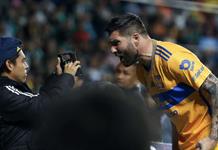 Gignac se desafía a sí mismo en México, que espera el despertar de Martial