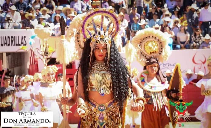 África Mía: La Huerta se corona nuevamente en el Concurso de Comparsas del Carnaval de Autlán