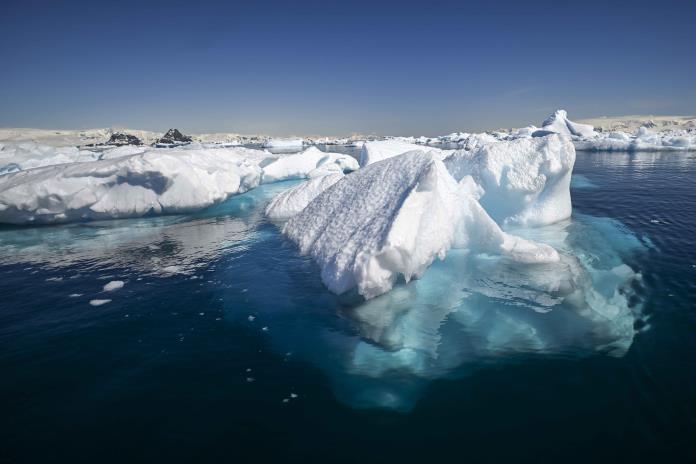 La Antártida, el termómetro mundial sobre la contaminación con microplásticos