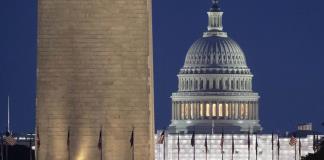 El pacto migratorio a cambio de ayuda para Ucrania se hunde en el Senado de EEUU