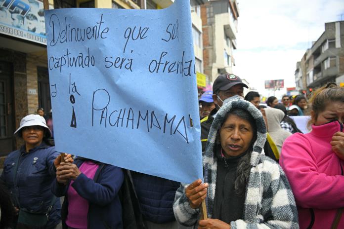 Indígenas y campesinos protestan contra la violencia narco de Ecuador