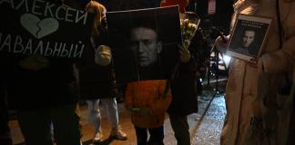 Los exiliados rusos lloran al inmortal Navalni y culpan a Putin de su asesinato