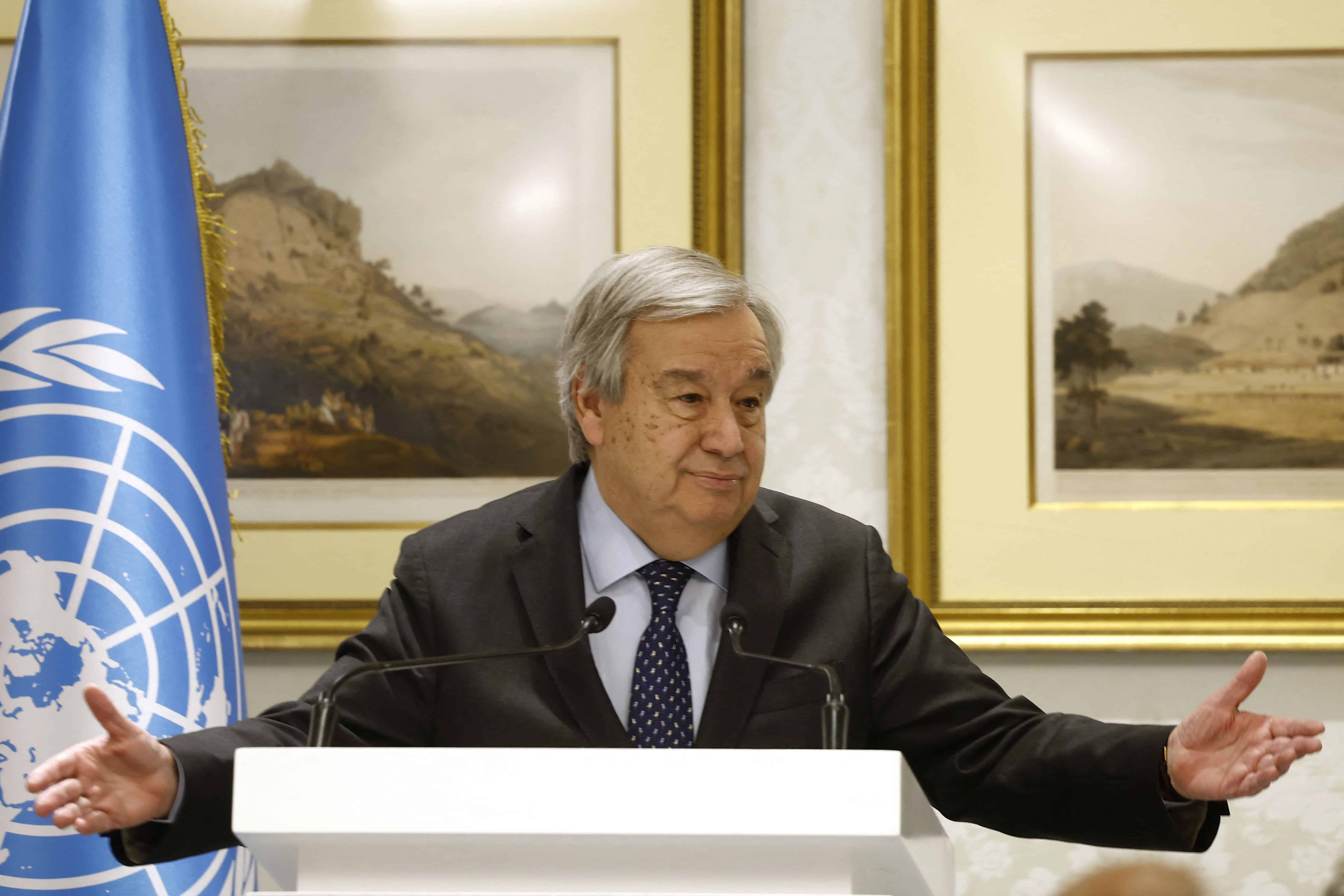 Insta Guterres a actuar ya porque para 2050 podría haber más plástico que peces en el mar