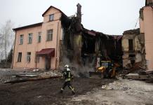 Ucrania enfrenta multiplicación de ataques rusos en el este y el sur