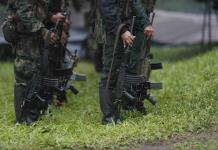 Disidentes de las FARC retienen a un grupo de militares y policías en Colombia