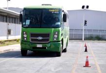 Dan beca de 10 mil pesos para conductoras de transporte público; hay 73 vacantes