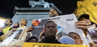 El entorno del opositor ruso Navalni afirma que había negociaciones para liberarlo en un canje de presos
