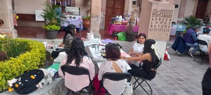 Actividades de la Colectiva Mujeres para Mujeres previas al ocho de marzo