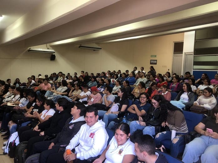 Sexualidad responsable, conferencia en el CUSur