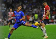 Cruz Azul golea a Guadalajara y asciende al primer lugar 