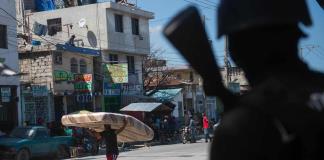 Estado de emergencia y toque de queda en capital de Haití tras fuga masiva de presos