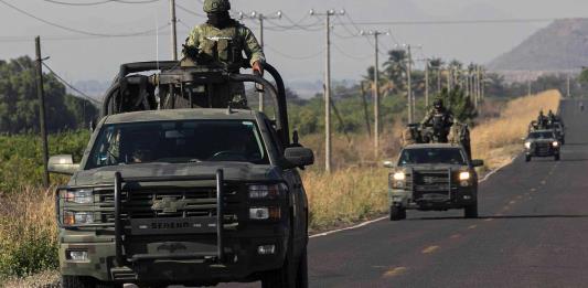 Detienen a 38 integrantes de la Luz del Mundo en campo de adiestramiento en Michoacán