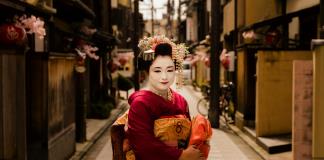Japón prohibirá a los turistas entrar en las calles del barrio de las geishas de Kioto