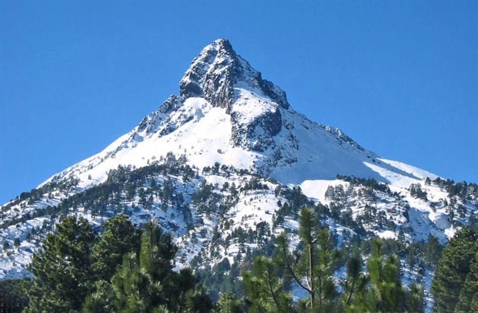 El Parque Nacional Nevado de Colima: Un Tesoro Turístico y Ecológico