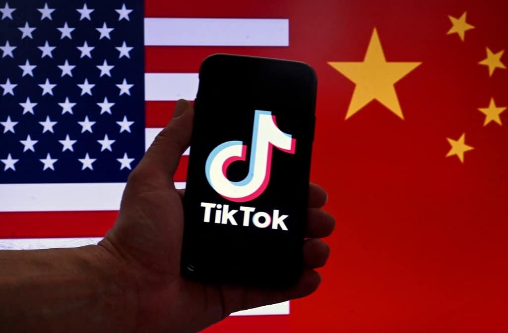 TikTok vuelve a las tiendas de aplicaciones de Apple y Google en EE. UU.