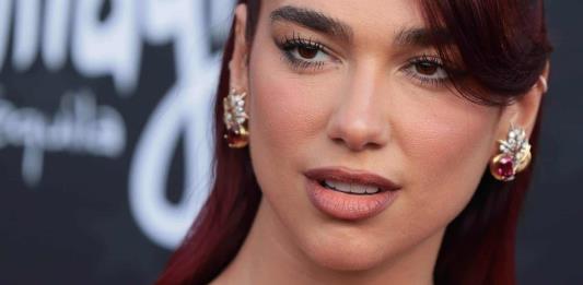 Dua Lipa, Shania Twain y Coldplay encabezan el festival de Glastonbury 2024