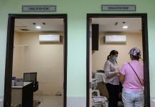 Enfermos de cáncer en Filipinas caen en la trampa de las curas alternativas