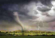 Tornados de giro rápido, la sorpresa mortal en Florida antes de que llegara Milton