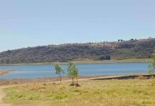 El bajo nivel de la Presa Calderón aleja al turismo y afecta a comerciantes