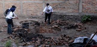 Reportan hallazgo de restos humanos en fosas y crematorio clandestino en El Salto