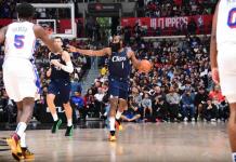 Harden pierde el primer duelo ante Sixers desde su traspaso