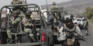 Detienen a 5 sicarios tras enfrentamiento que dejó 4 policías heridos en Michoacán