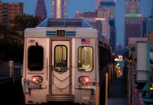 Muere un hombre al ser empujado a las vías del metro de Nueva York