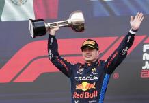 Verstappen gana por tercera ocasión el GP de Japón y 