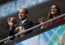 El príncipe Guillermo acudió al fútbol, en su primera aparición tras cáncer de Catalina