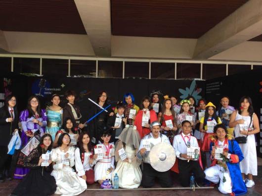Guadalajara celebra el día del libro como el Sant Jordi: regala libro y rosa a lectores