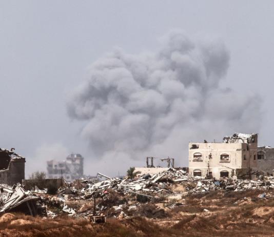 Israel lanza una ofensiva en el sur de Líbano y continúa bombardeando Gaza