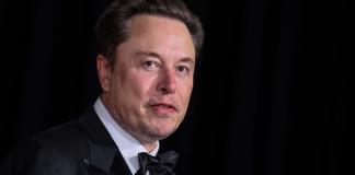 Musk tendrá que seguir sometiendo a revisión sus publicaciones sobre Tesla