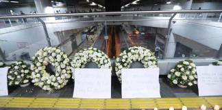 Conmemoran con un ataúd los tres años del colapso del metro que dejó 26 muertos en México