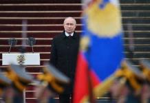 Putin promete una victoria al jurar su quinto mandato como presidente de Rusia