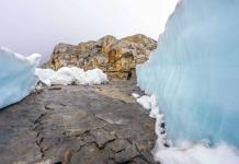 Un glaciar quebrado por las temperaturas récord en Colombia