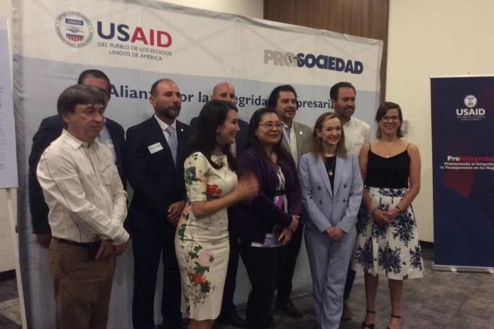 Con nuevas prácticas, buscan competitividad en la industria electrónica y tecnológica en Jalisco Con nuevas prácticas, buscan competitividad en la industria electrónica y tecnológica en Jalisco