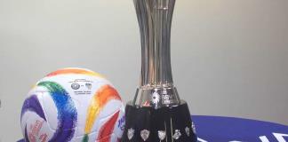 Trofeo y balón, para la final del torneo clausura de expansión 2024, están en espera de conocer al dueño entre atlante y leones negros