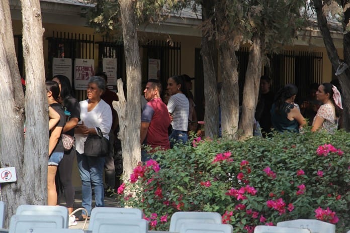 Retrasos en la apertura de casillas generan molestias en varios municipios del sur de Jalisco