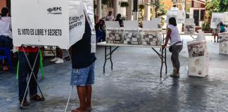 Pobladores de San Fernando, Chiapas incendian paquetes electorales