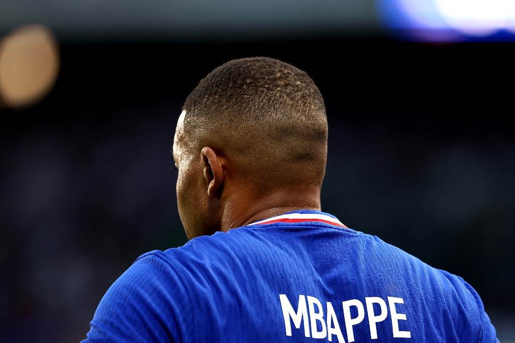 Mbappé, de vuelta tras lesión, no es convocado por Francia