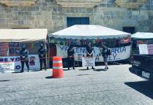 Tras 145 horas sin alimento, madres en huelga de hambre urgen aprobación de Ley Vicaria