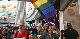 Besada LGBT contra la discriminación termina en golpes en Venezuela