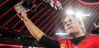 Estrellas de NFL y el espectáculo elogian a Brady en su ingreso a Salón de la Fama de Pats