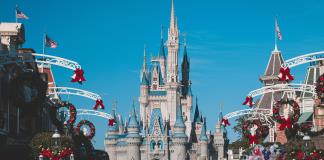 Disney y junta de Florida llegan a acuerdo de 15 años para zanjar disputa legal