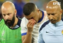 Mbappé sufre fractura de nariz y será operado en hospital de Dusseldorf